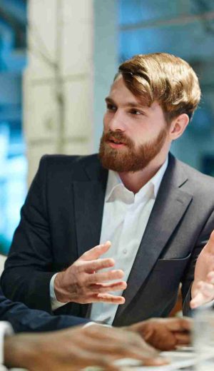 Discussion of businessmen